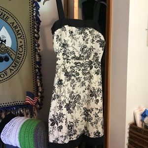 Toile floral print dress